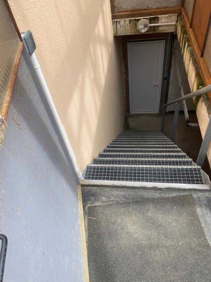 Apartamento Loft Avec Terrasse Pour 4 Pers A 3Km Du Circuit Avec Garage Au Calme Le Mans Exterior foto