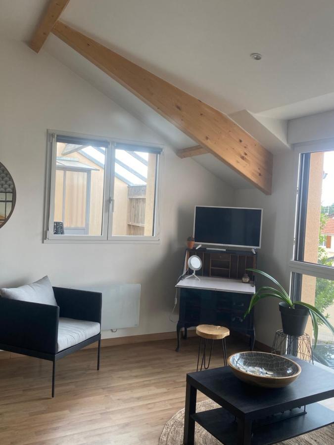 Apartamento Loft Avec Terrasse Pour 4 Pers A 3Km Du Circuit Avec Garage Au Calme Le Mans Exterior foto